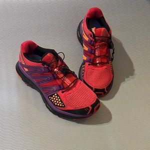 Salomon Running Shoes size 8